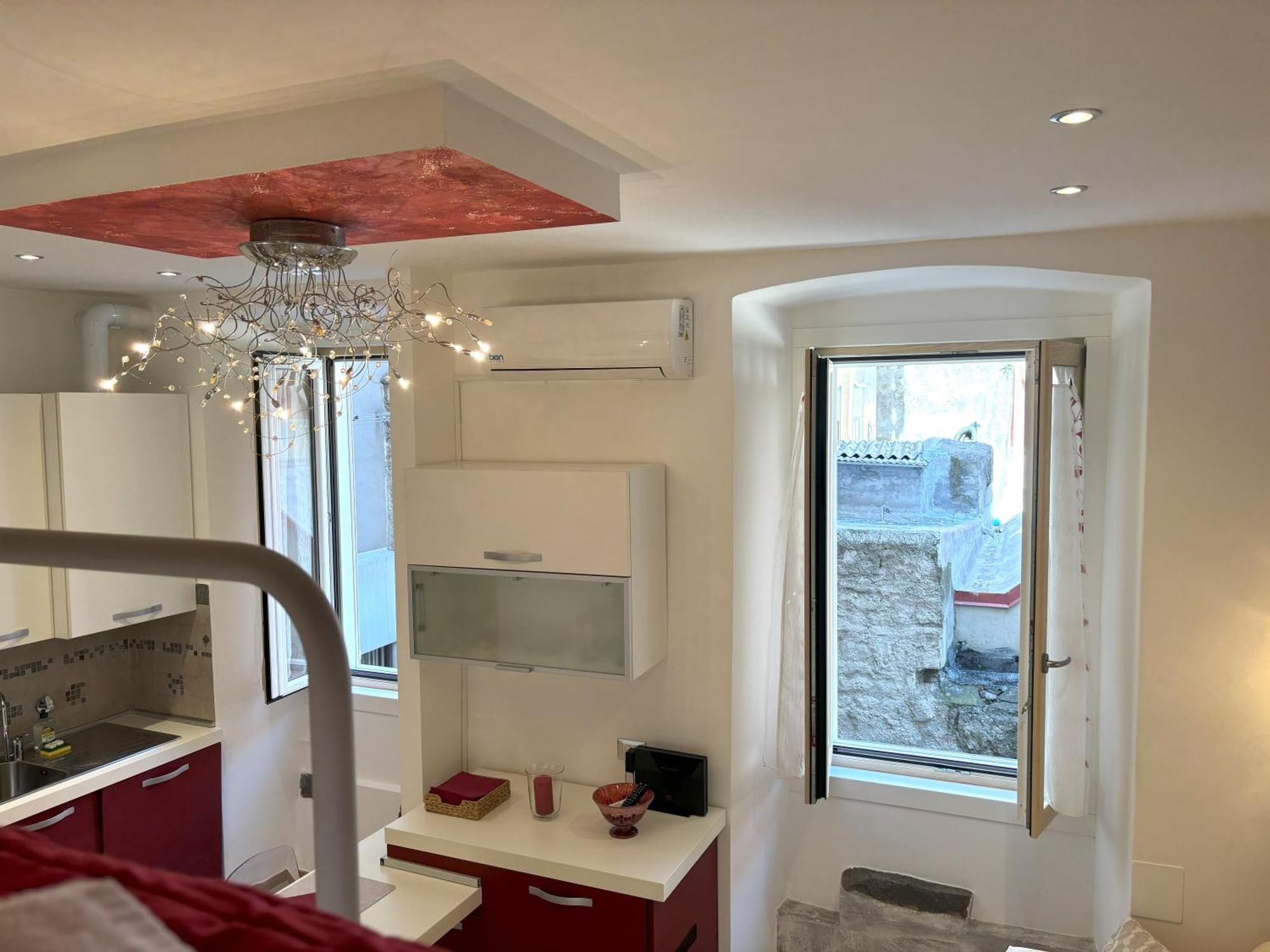 Apartment Red Velvet